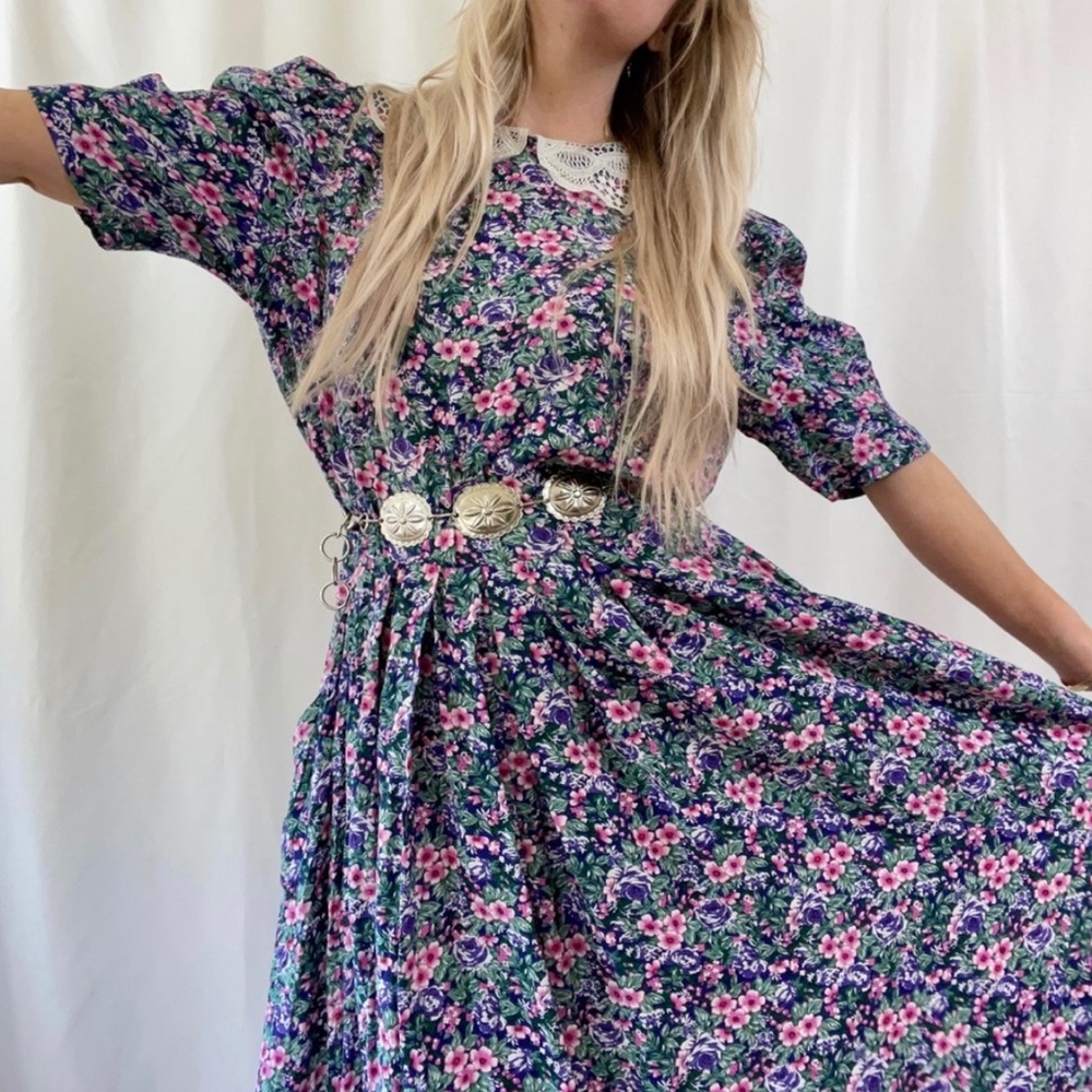 Vintage Karin Stevens Floral Midi Dress w/ Lace Collar